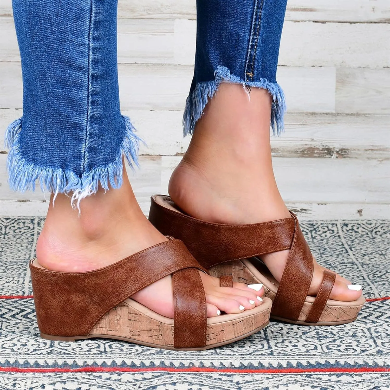 Eduavar Sandals Women Dressy Summer Flat, Sandals Women Fashion Dressy Ring Toe Platform Wedge Sandals Slip On Shoes