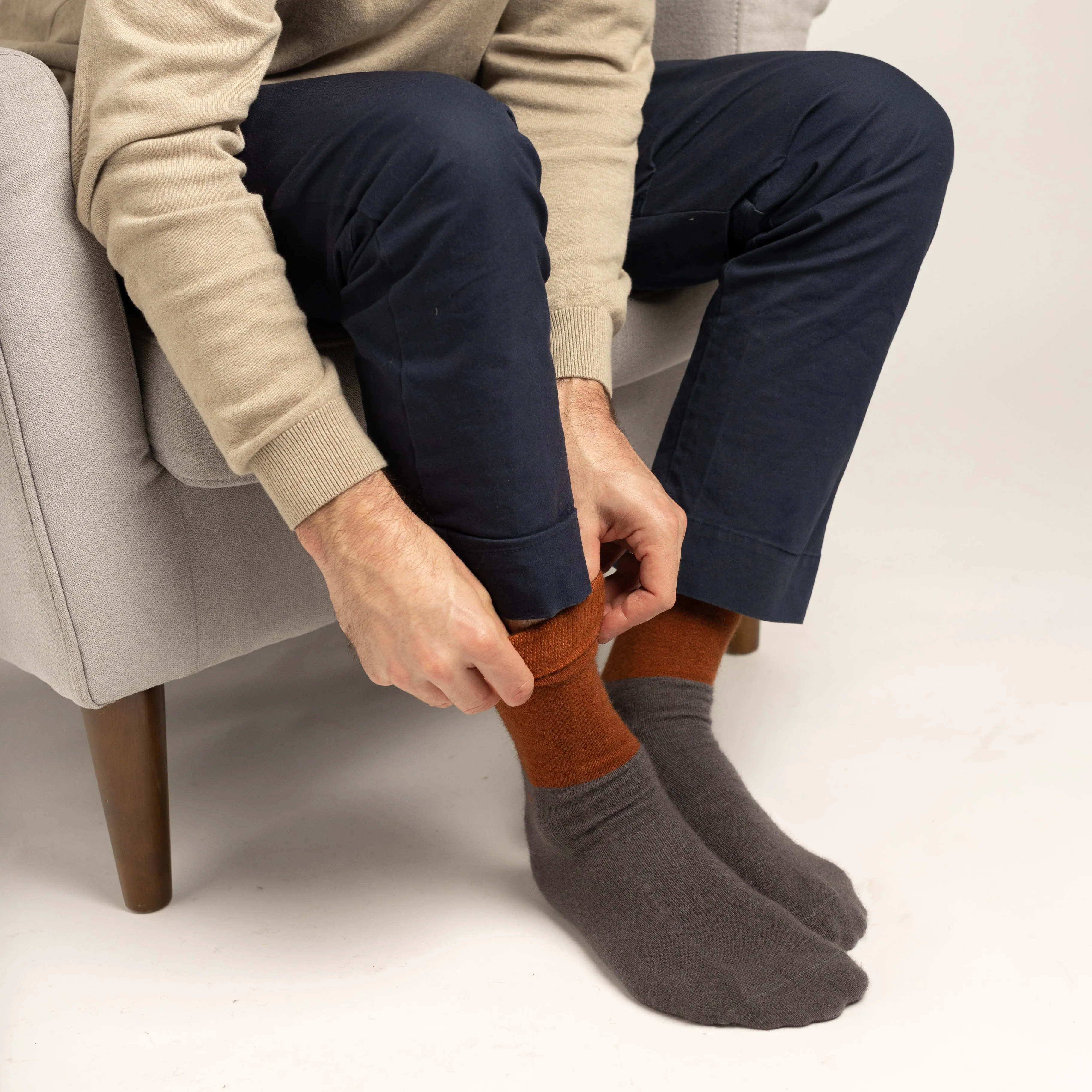 Possum Merino Wool DUNEDIN Double Color Socks, Leather Brown   Poppy Seed Men