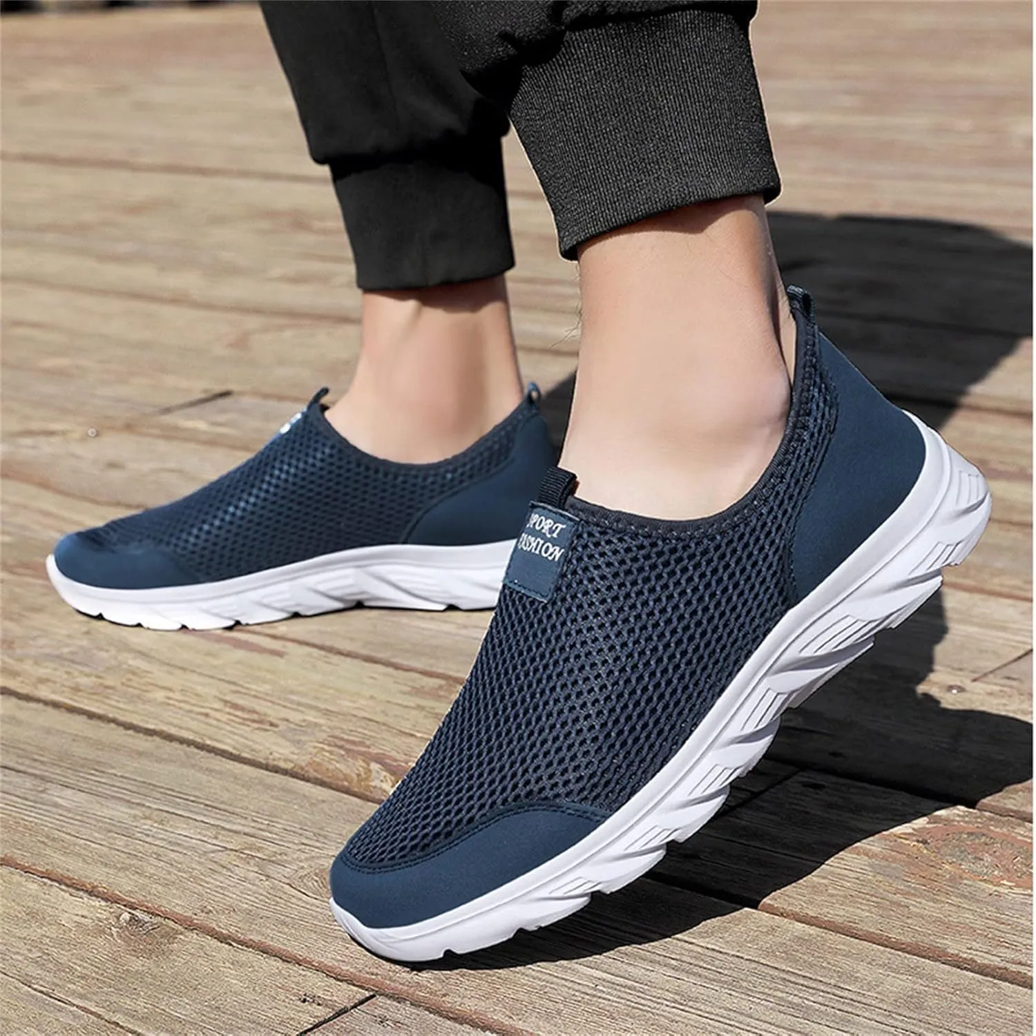 Women's Slip On Sneakers Lightweight Breathable Running Shoes for Men Arch Support Ladies Shoes Casual White Platform Sneakers Waterproof Tennis Shoe Loafers Shoe